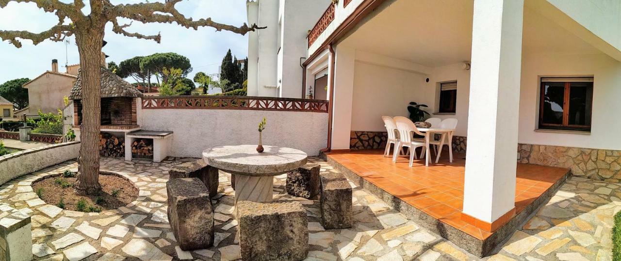 Apartamento Montgó L'Escala Exterior foto
