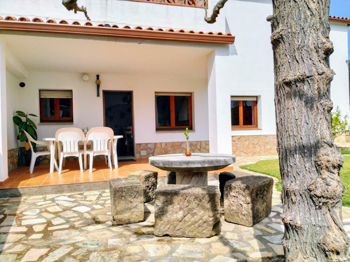 Apartamento Montgó L'Escala Exterior foto